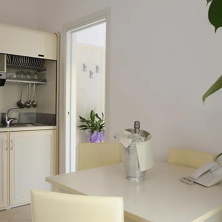 Residence Suite Smeraldo Riccione Kamer foto